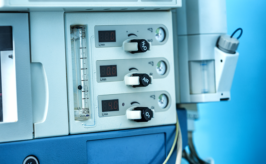 L’arrêt immédiat des réseaux de protoxyde d’azote dans les établissements de soins est un impératif écologique, sanitaire et réglementaire